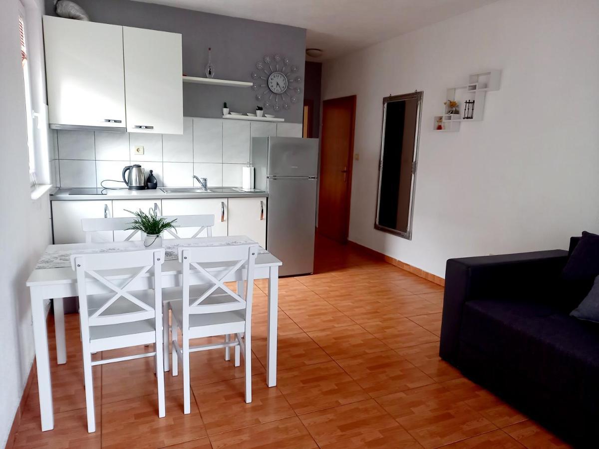 Apartments Marusic Μακάρσκα Εξωτερικό φωτογραφία
