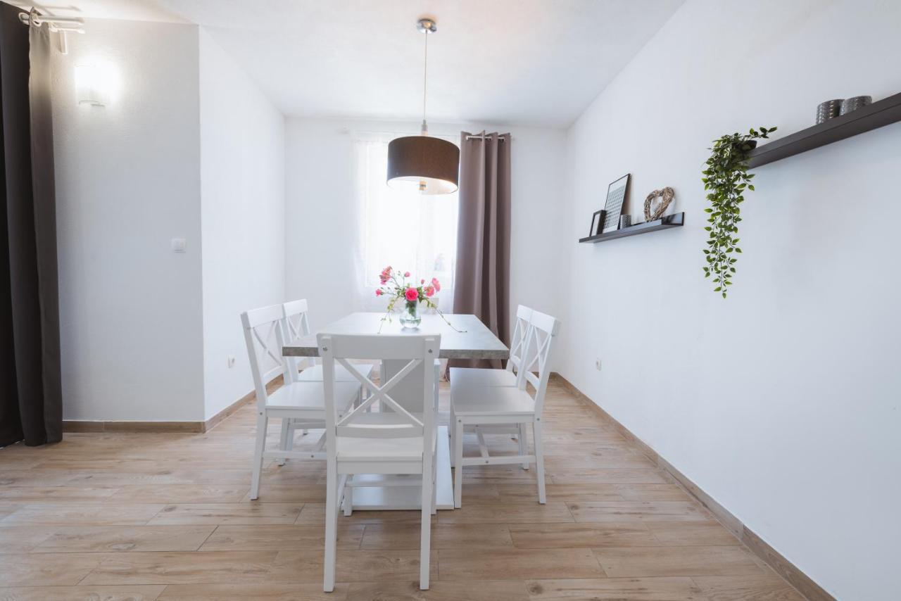 Apartments Marusic Μακάρσκα Εξωτερικό φωτογραφία