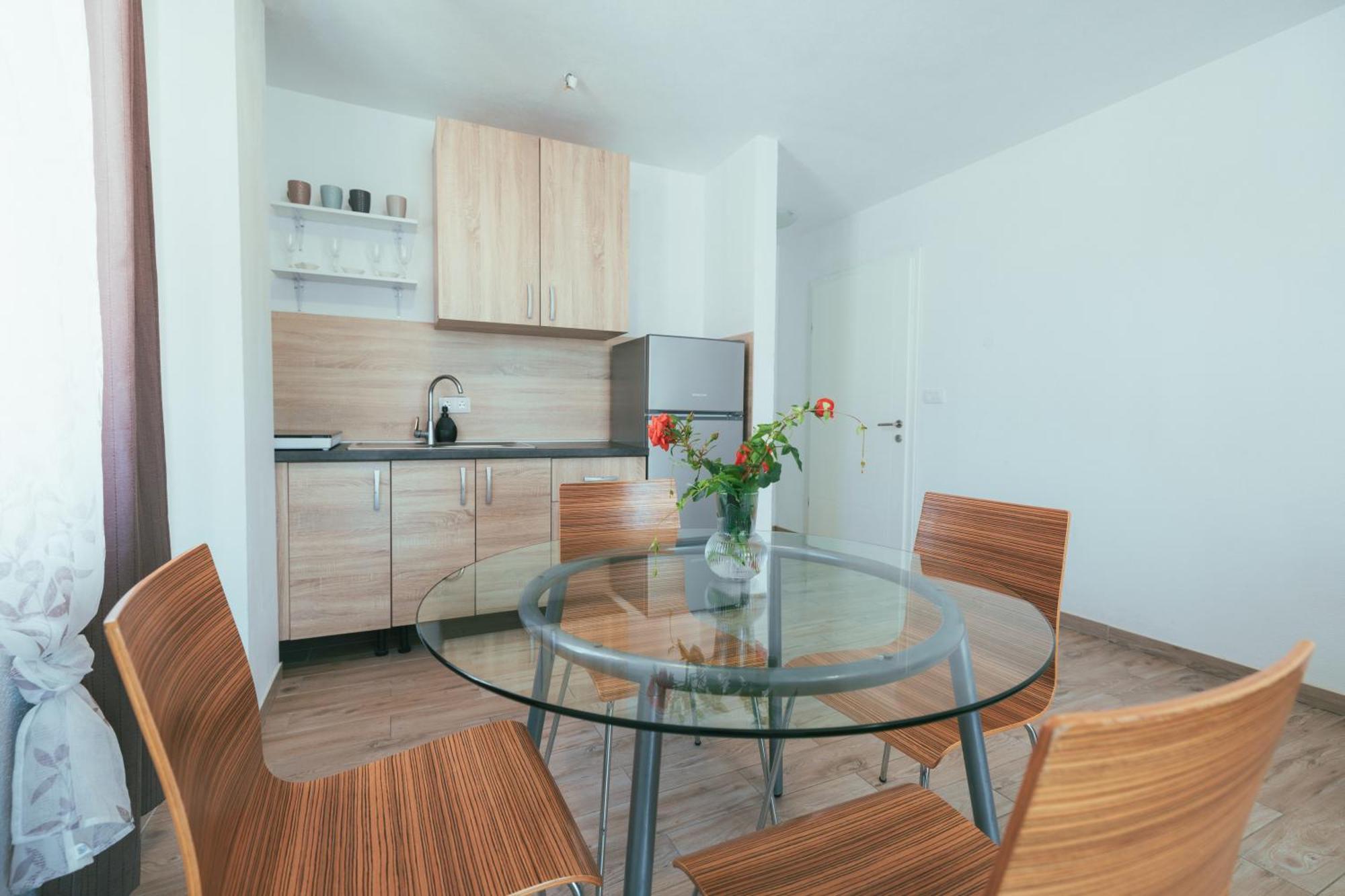 Apartments Marusic Μακάρσκα Εξωτερικό φωτογραφία